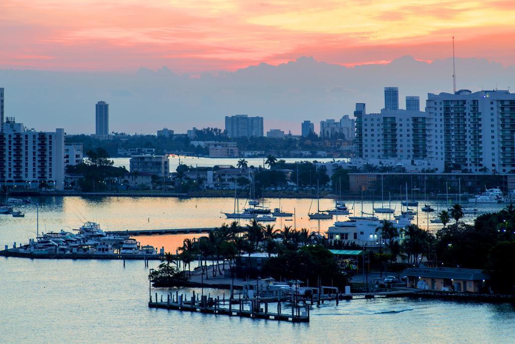 Mare Azur Miami Luxury Apartments By Grand Bay Exterior photo