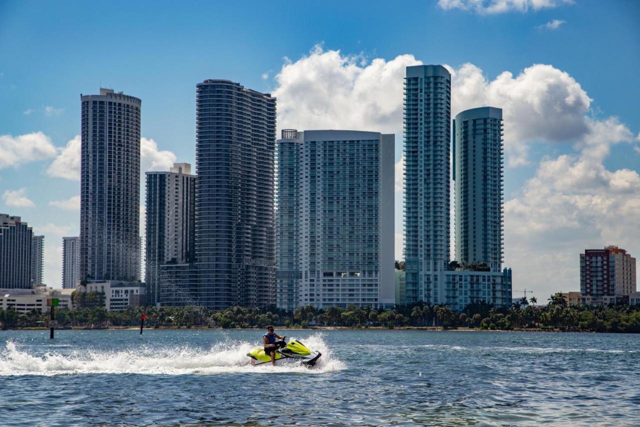 Mare Azur Miami Luxury Apartments By Grand Bay Exterior photo